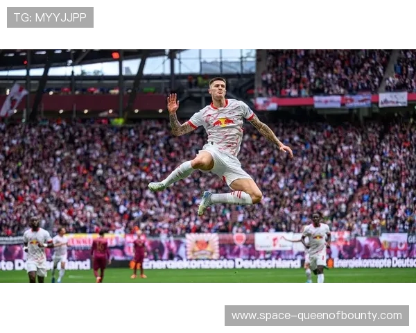 曼联客场痛失好局，谢什科8射7正难掩效率问题